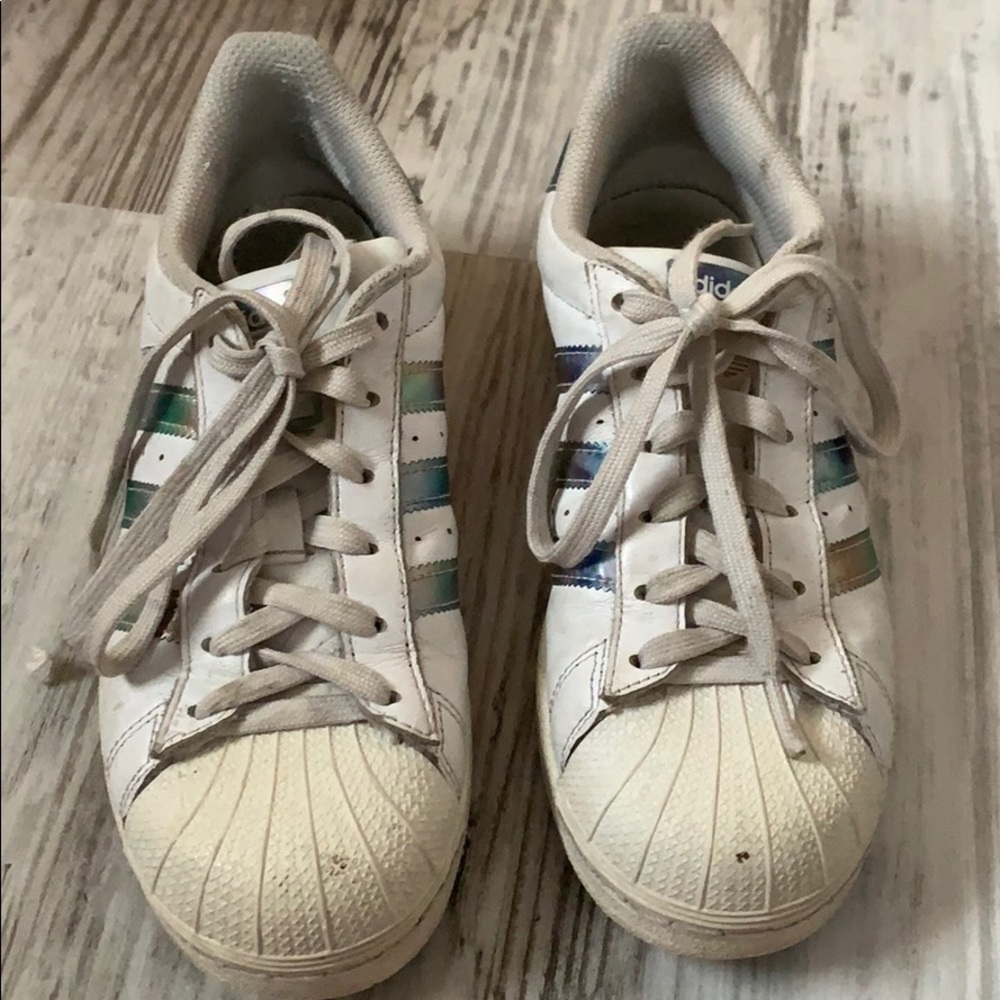 Holographic and white adidas🤍💿